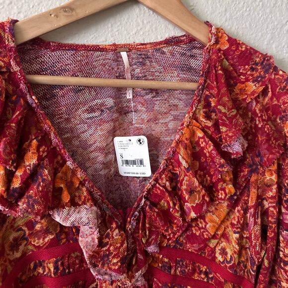 Free People Red Floral Rudi Boho Peasant Ruffle Blouse Size S NWT Cropped Cardi - Picture 4 of 4
